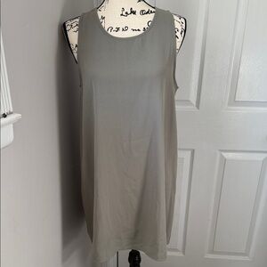 Elegant Sleeveless Gray Top